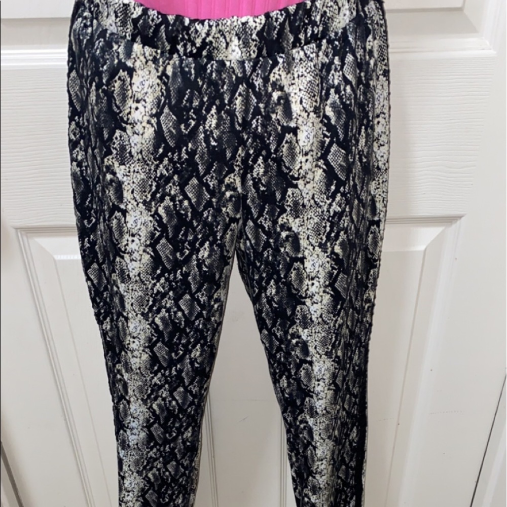 Girls Wonder Nation Snake Pants Size L(10/12) Plus